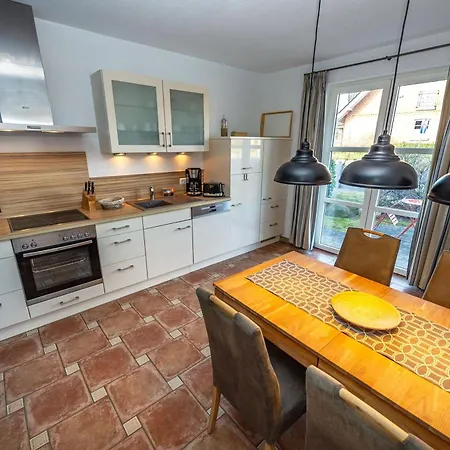 Gutshofhäuser - Haushälfte 1 Ferienhaus *