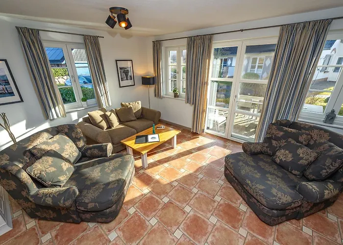 Gutshofhäuser - Haushälfte 1 Sellin (Rugen)